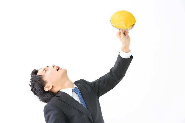 日本　外国人労働者　受け入れ　賃金　上がらない