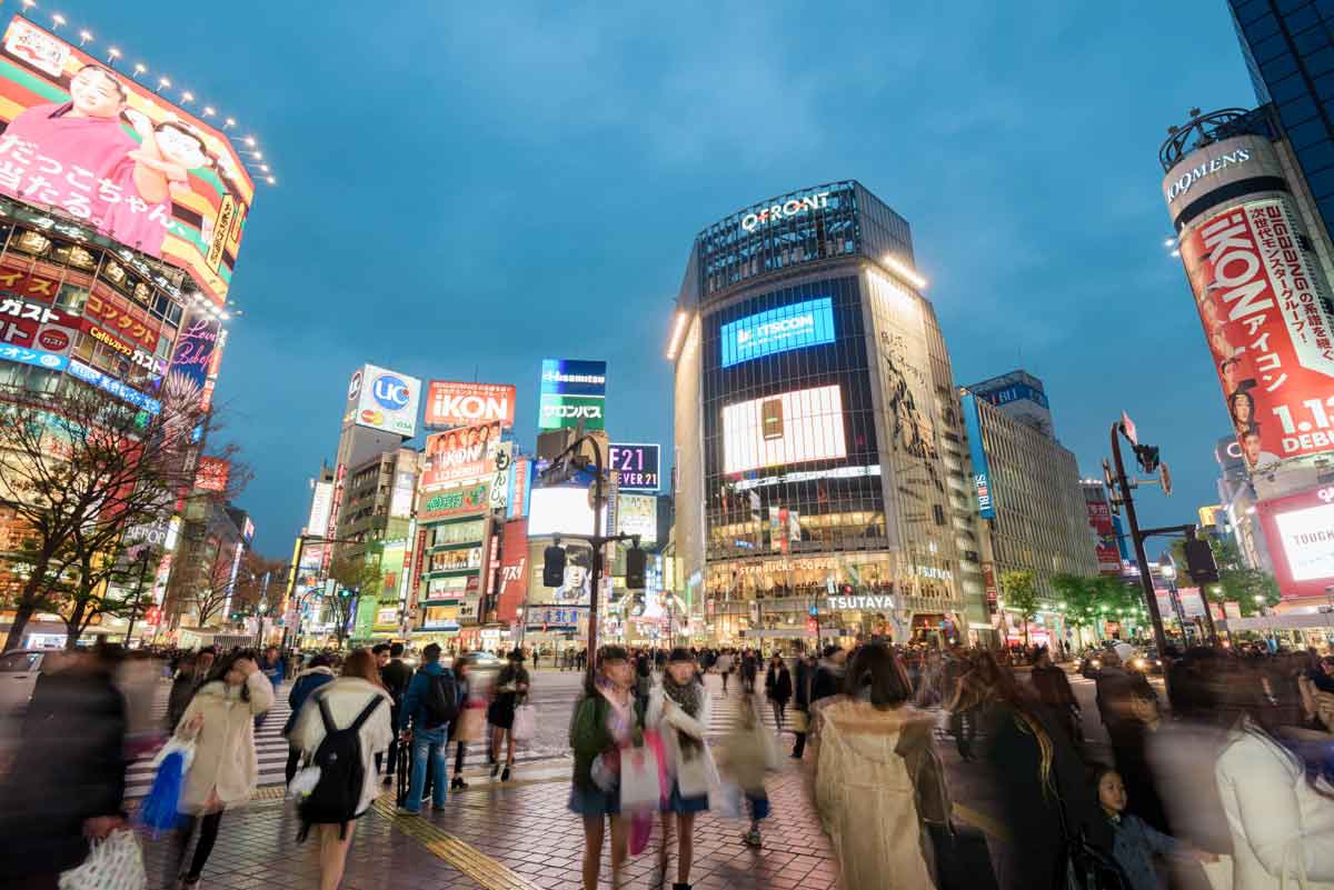 日本　過去最大　人口　43万人減　10年連続　マイナス　少子化　加速